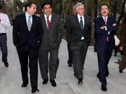 Los senadores Ernesto Cordero, Miguel Barbosa, Manuel Bartlett y Emilio Gamboa en la Alameda. EL UNIVERSAL  /
