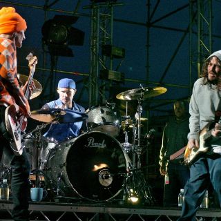 Red Hot Chili Peppers abre nueva fecha en el Palacio de los Deportes