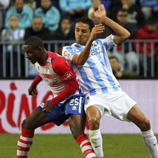 Málaga pulveriza al Granada y se coloca de nuevo cuarto