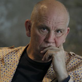 John Malkovich disfruta su etapa como diseñador de modas