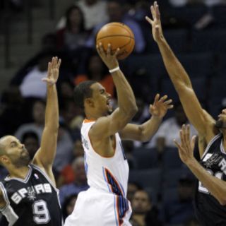 Green establece la mejor marca de triples para los Spurs