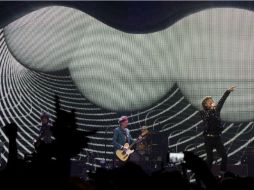 Para delirio de los casi 20 mil admiradores, el concierto concluyó con ''Can't always get what you want''. AFP  /