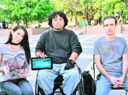 EQUIPO. Ana Verónica González, Juan Manuel Solano y Abraham Trujillo fueron los encargados de llevar a buen puerto este proyecto.  /