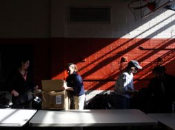 Manifestaron que los inmigrantes sin documentos no deben temer a acudir ante representantes de FEMA. ARCHIVO  /