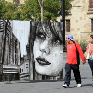 Fashion Rose, moda y arte en público