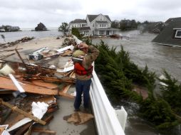 Alrededor de mil mexicanos perdieron todas sus pertenencias a consecuencia del huracán ''Sandy''. ARCHIVO  /