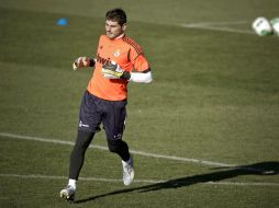 El portero comentó que le gustaría seguir en un equipo más tranquilo. EFE  /