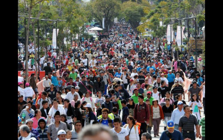 Aspecto del peregrinaje hacia la Basílica de Guadalupe. EL UNIVERSAL  /