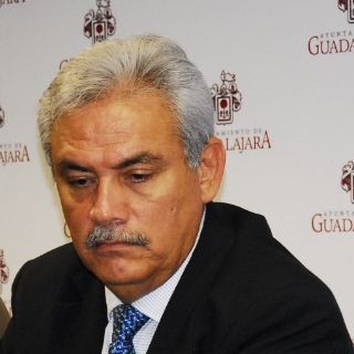 Cárdenas Jiménez critica ''descoordinación'' del PRI
