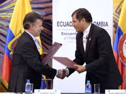 Los presidentes de Ecuador, Rafael Correa, y de Colombia, Juan Manuel Santos firmaron ocho acuerdos bilaterales. AFP  /