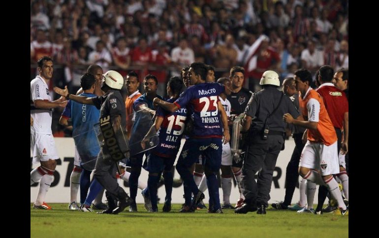 Los jugadores del Tigre se quejaron de agresiones del personal de seguridad del estadio durante el entretiempo. REUTERS  /
