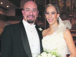 LOS NOVIOS. José Luis y Alejandra inician una nueva etapa en pareja.  /