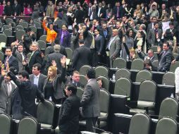 San Lázaro. El Pleno aprobó la minuta de Ley de Ingresos; falta el Senado. NOTIMEX  /