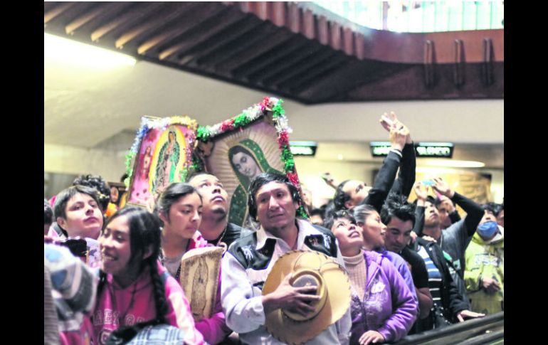 Récord de asistencia. Superan el número de visitantes en al menos 800 mil personas más que el año pasado. EFE  /