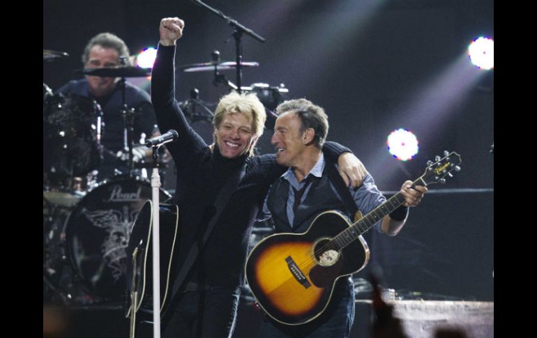 Bon Jovi y Springsteen cantaron ''Born Run'' a dueto. REUTERS  /