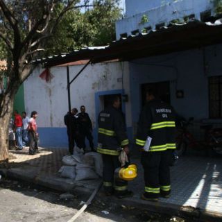 Madre e hijo pierden la vida en incendio en Oblatos