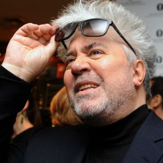 Almodóvar revela las primeras imágenes de ''Los amantes pasajeros''
