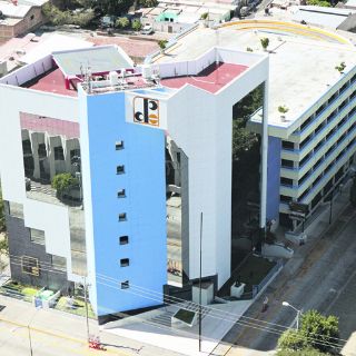 Puerto Vallarta debe a Pensiones 59 quincenas