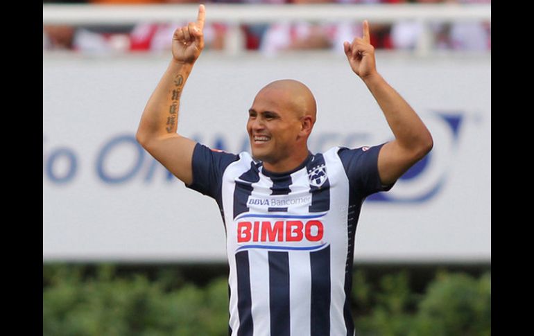 Humberto 'Chupete' Suazo está dispuesto a regresar a la selección chilena. ARCHIVO  /