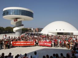 Recientemente el centro Nyemeyer en Avilés fue defendido por manifestantes de desaparecer. ARCHIVO  /