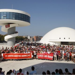 En España Rendirán homenaje a Oscar Niemeyer