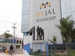 Unas 15 personas entrevistadas a las afueras del Ipejal dicen nunca haber tenido problemas para pedir préstamos. ARCHIVO  /