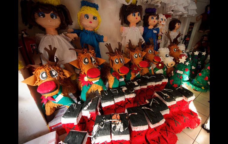 Para estas posadas, se pueden encontrar piñatas de todo tipo en la zona de Santa Tere, Mezquitán, San Juan de Dios.  /