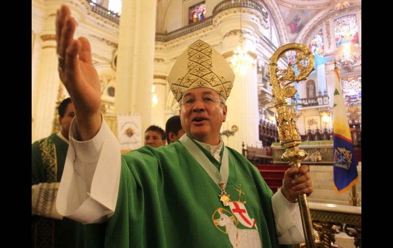 El cardenal Francisco Robles Ortega lamentó la matanza en una escuela de Connecticut, en Estados Unidos. ARCHIVO  /