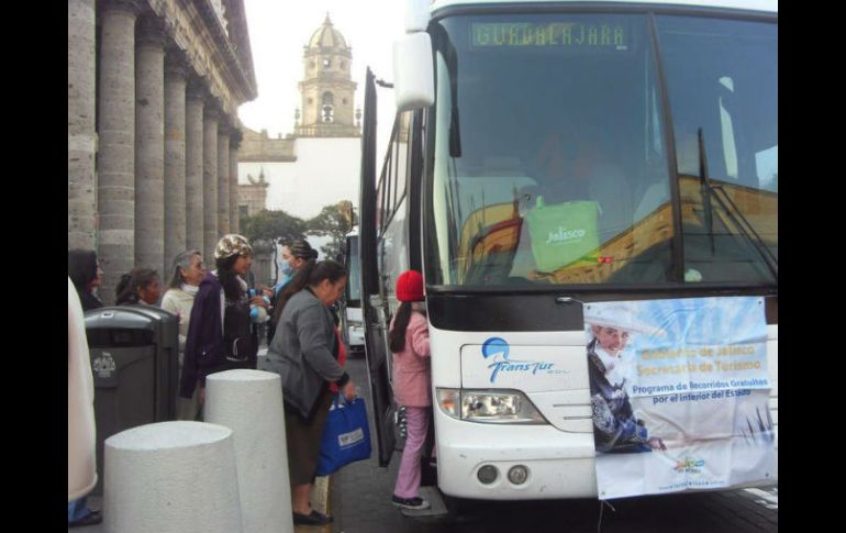 De estos recorridos, 20 serán de ida y vuelta; otros 17 supondrán una noche de hospedaje en el lugar de la visita. ARCHIVO  /