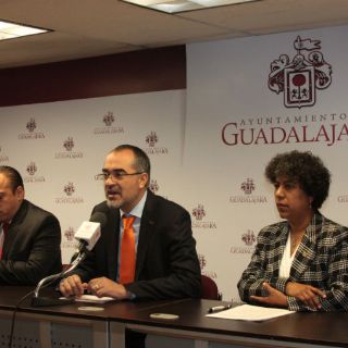 El PAN y MC buscan acuerdo con el PRI