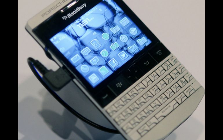 La compañía está intentando revertir un fuerte declive en la participación de mercado de los teléfonos. ARCHIVO  /