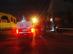 Personal del IJCF aseguró un casquillo del calibre 7.62x39 como evidencia de la ejecución. ARCHIVO  /