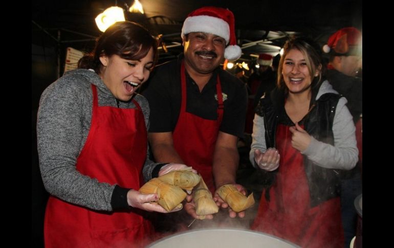 Un sondeo de TNS revela que nueve de cada diez mexicanos prefieren gastar en un festejo que hacer un regalo o un viaje. ARCHIVO  /