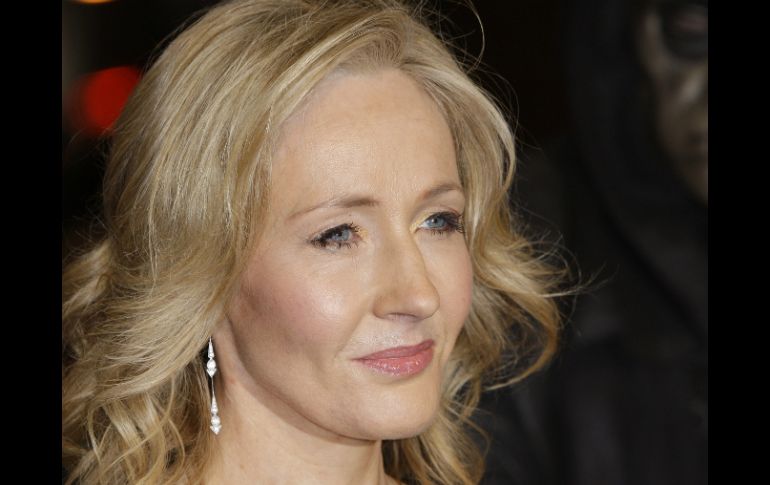 La escritora es a sus 47 años una de las mujeres más ricas del mundo. ARCHIVO  /