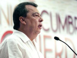 Aguirre afirma que esos maestros hacen todo, menos dar clases en una aula. ARCHIVO  /