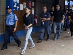 Los detenidos se hicieron pasar por periodistas de Televisa. AP  /