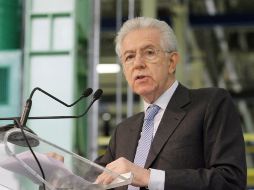 Mario Montipidió a los italianos no dejarse engañar por omesas electorales lejanas de la realidad. AFP  /