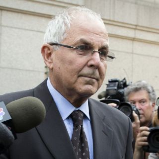 Diez años de cárcel para hermano de Bernard Madoff