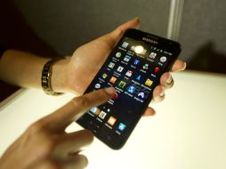 Google Play vende aplicaciones para las tabletas y los smartphones que utilizan Android. ARCHIVO  /