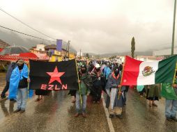 Integrantes del EZLN participan en una manifestación en San Cristóbal de las Casas, Chiapas. EFE  /