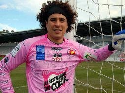 Guillermo Ochoa busca cerrar bien el año en Francia. MEXSPORT  /