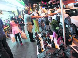 El Ayuntamiento ofreció a los vendedores ubicarse en Ramón Corona. La decisión provocó la queja de comerciantes formales.  /