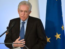 Mario Monti señaló que se debe realizar una simplificación más avanzada de las leyes laborales. ARCHIVO  /