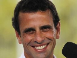 Capriles comenta la experiencia de la MUD en las pasadas elecciones. ARCHIVO  /