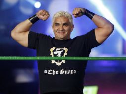 El luchador tapatío se mostró disminuído por problemas en la rodilla izquierda. ARCHIVO  /