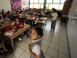 De 173 docentes que apenas estudiaron la secundaria en Jalisco,47 imparten clases en preescolar,22 en primaria y 104 en secundaria.  /