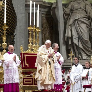 El Papa oficia la misa de Nochebuena