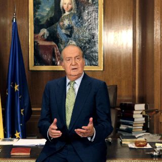 Rey Juan Carlos pide reivindicar política en mensaje de Navidad