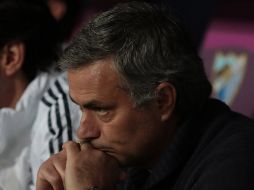 José Mourinho consigue una calificación de 3.5, manifestando el disgusto de la afición merengue con su gestión. AP  /