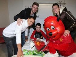 ''Es muy especial para nosotros saber que hacemos felices a los pacientes'', dijo Javier Hernández. ESPECIAL  /